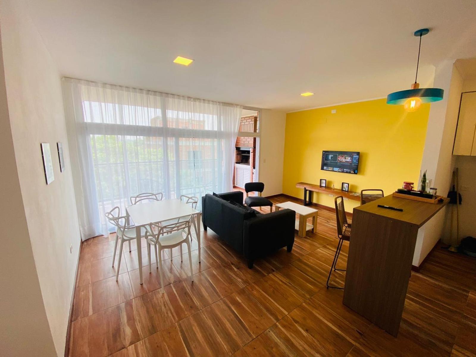 Apartamento Amplio Y Calido Con Parrilla En El Balcon Posadas Exterior foto